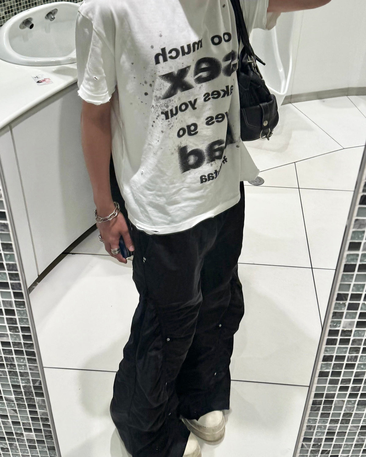国際配送【RENOL】logo grunge tee