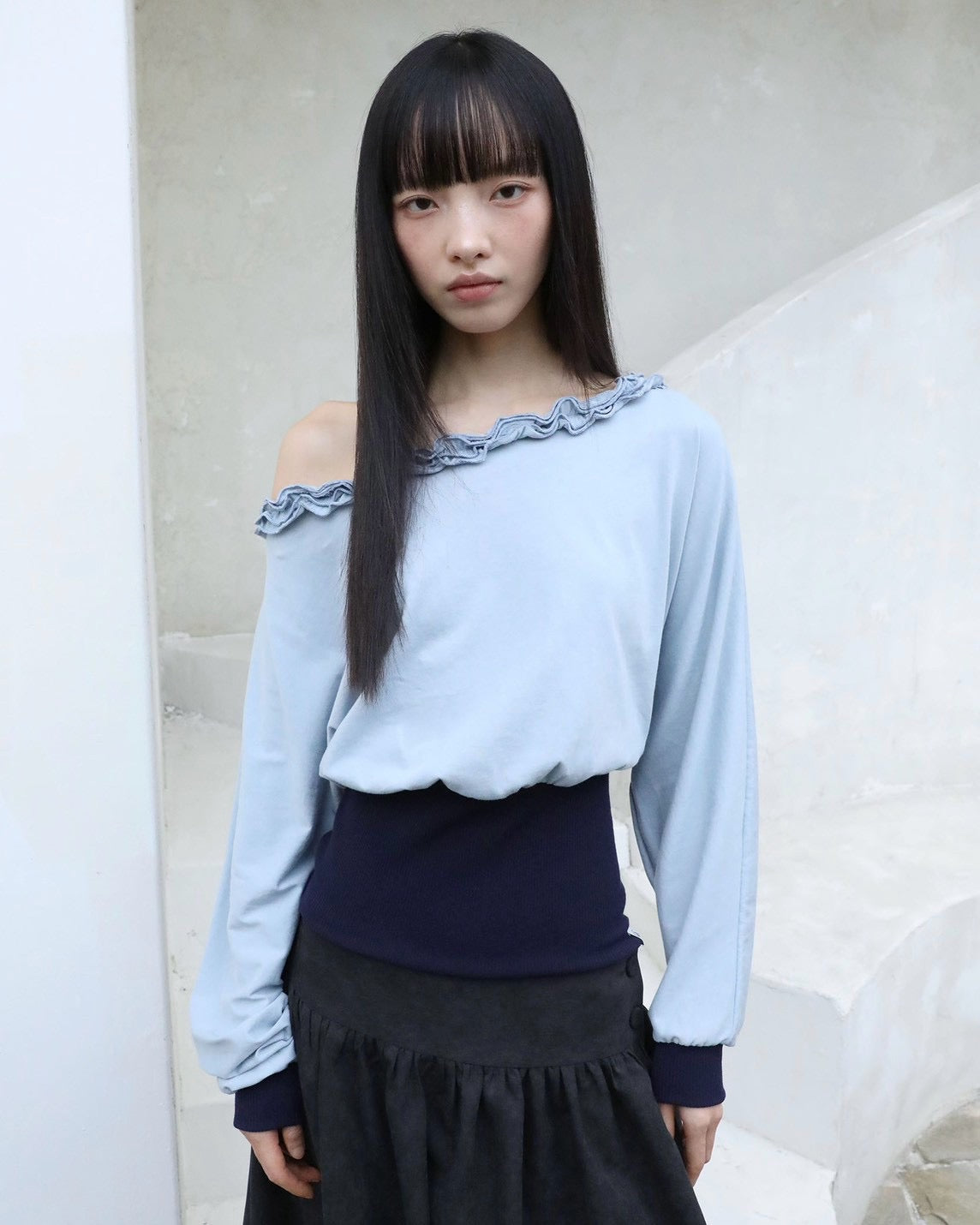 【Uglyshadow】OFF-SHOULDER RUFFLE TOP