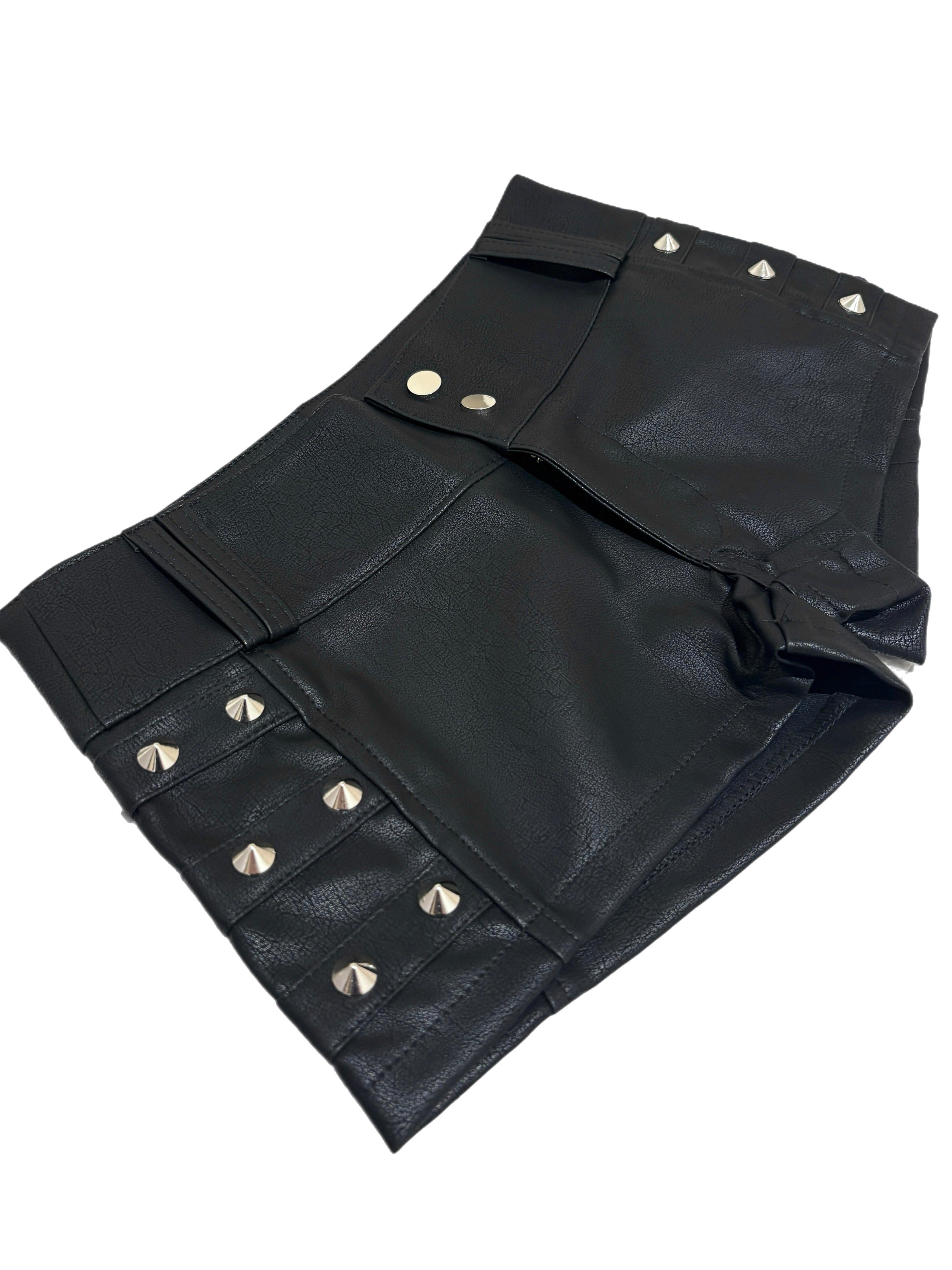 国際配送【BABY09】Studs PU Leather Micro Shorts