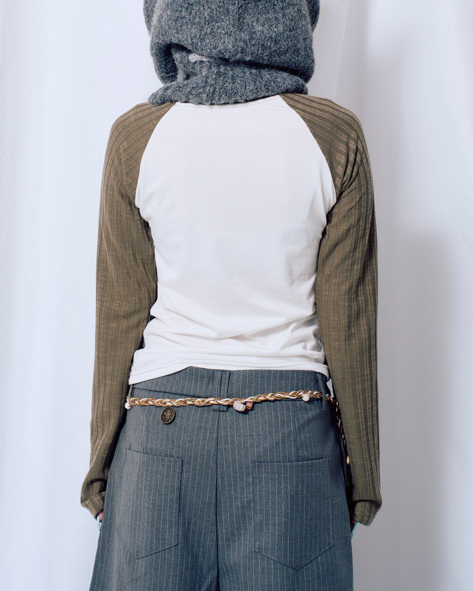 9/18 20:00 発売
国際配送【Nerd out XU】dot dog raglan long sleeve