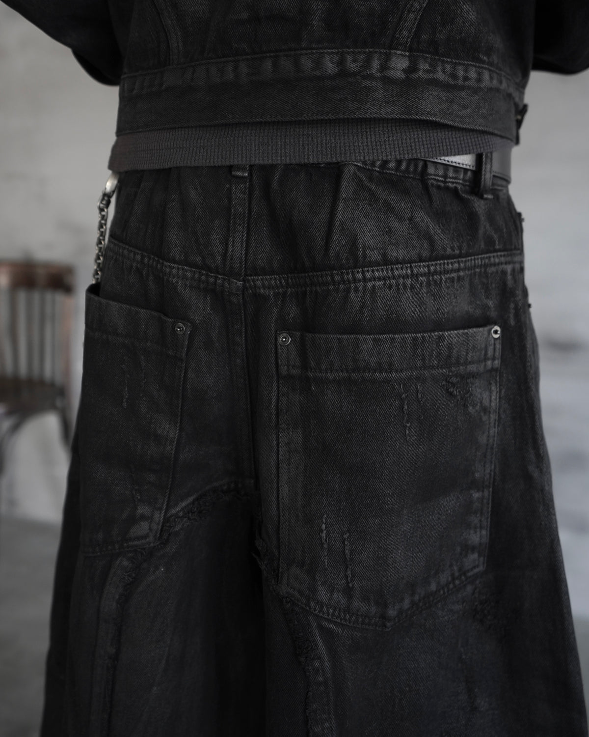 【CHIKASHITSU PLUS HIGH】Washed coating denim pants