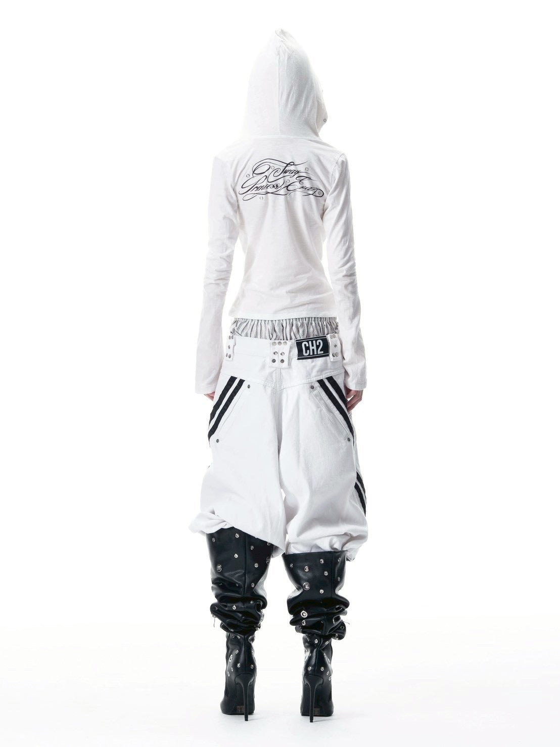 【CH2】WHITE SWAG PRINCESS ERA HOODIE