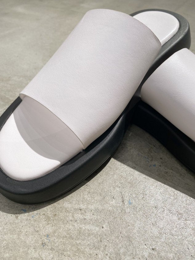 受注制【Chikashitsu +】design leather sandal (2color)