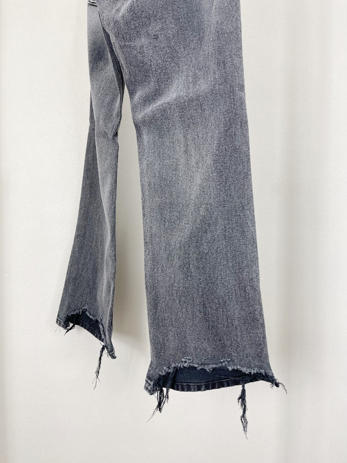 受注制【Chikashitsu +】flare damage denim pants (2color)