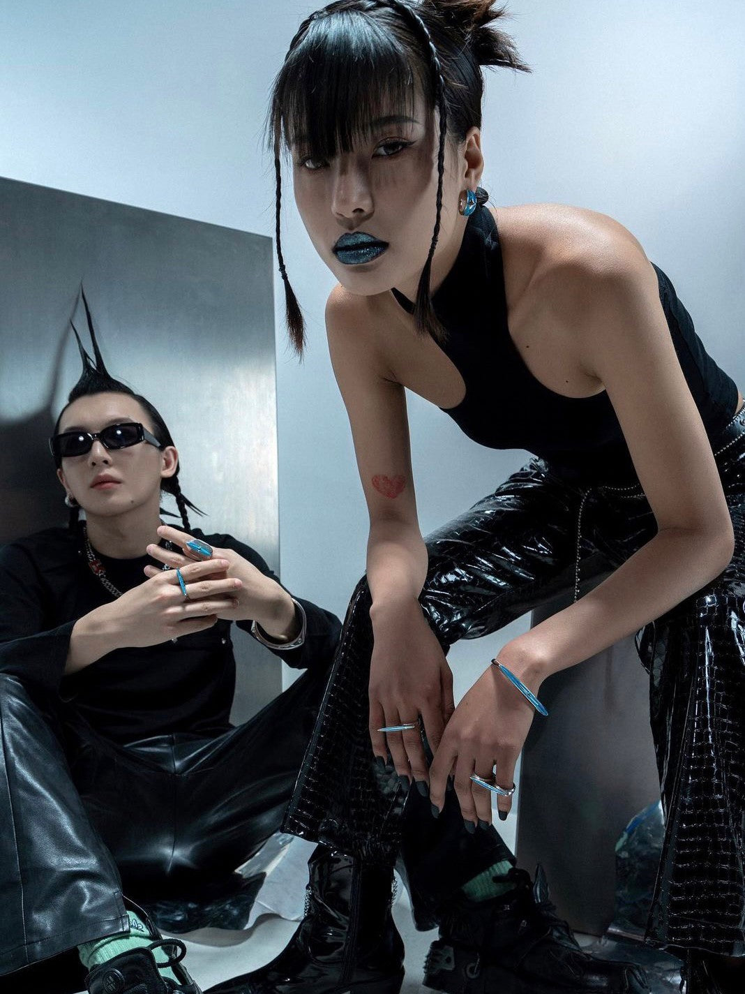 【LURS】LURS Hand-polished shell set with two-fingered ring tiger