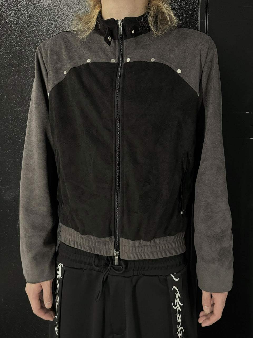 受注制【Never mind the XU】rivet suede biker jacket