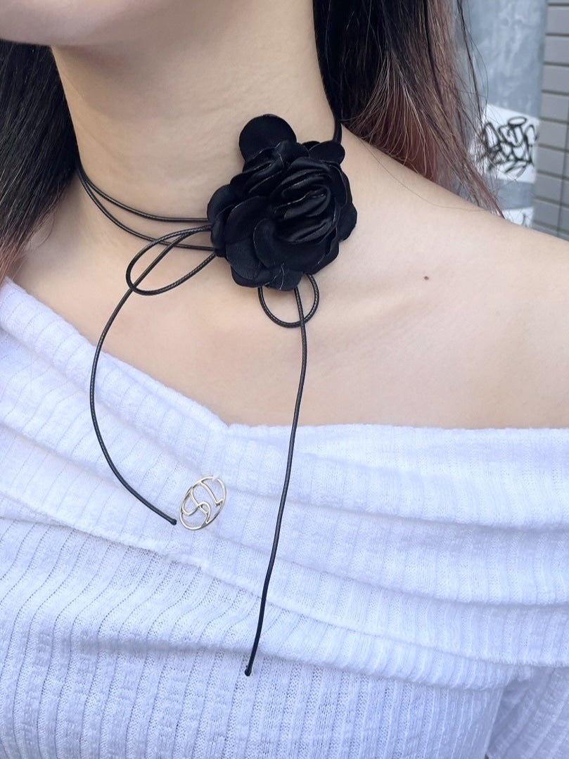受注制【Never mind the XU】rose motif choker (2color)