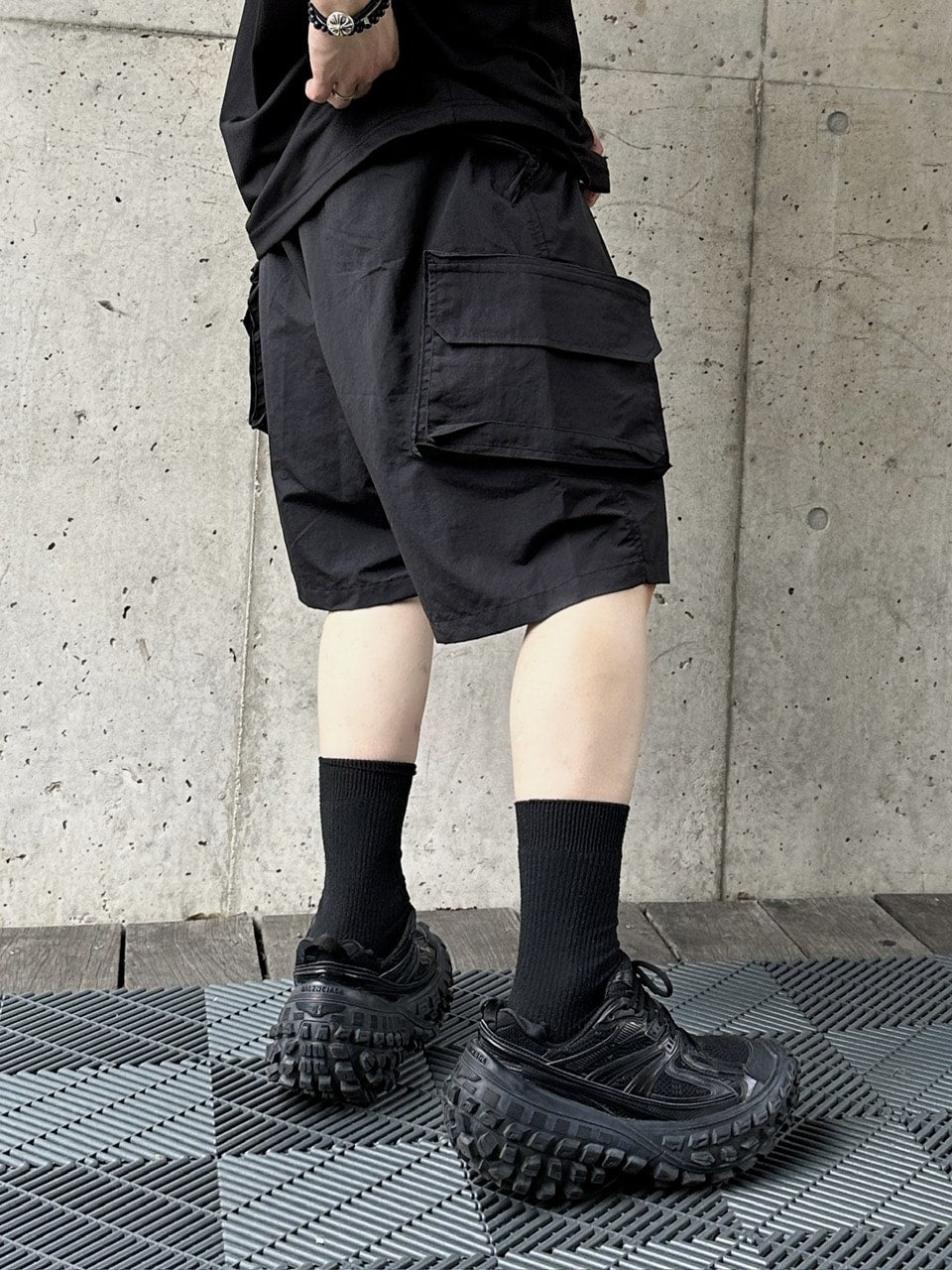 大阪店WEB限定受注制【Chikashitsu +】nylon cargo shorts