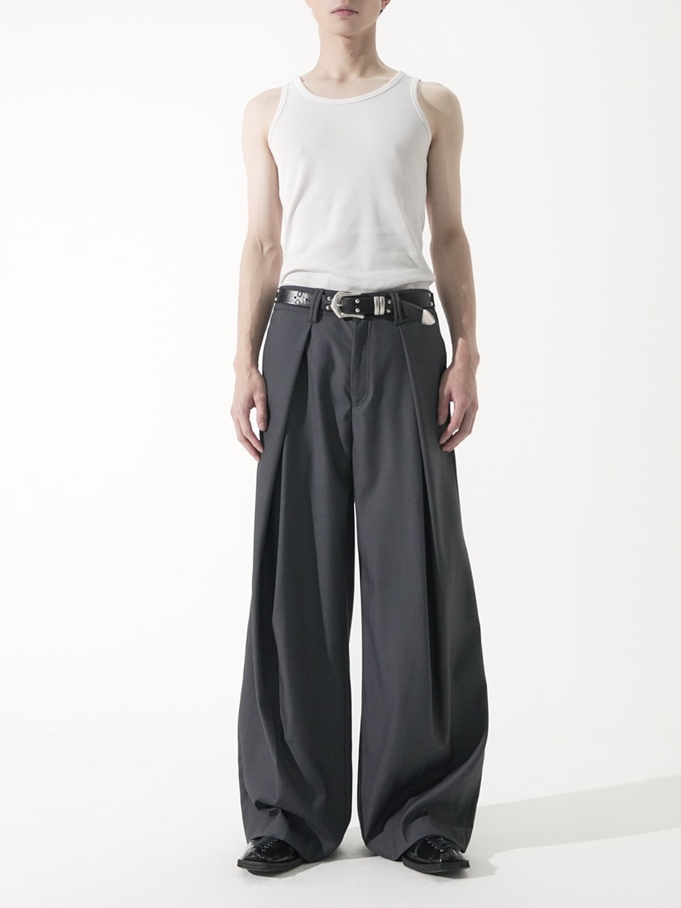 【CS】cross tuck drape slacks (charcoal)