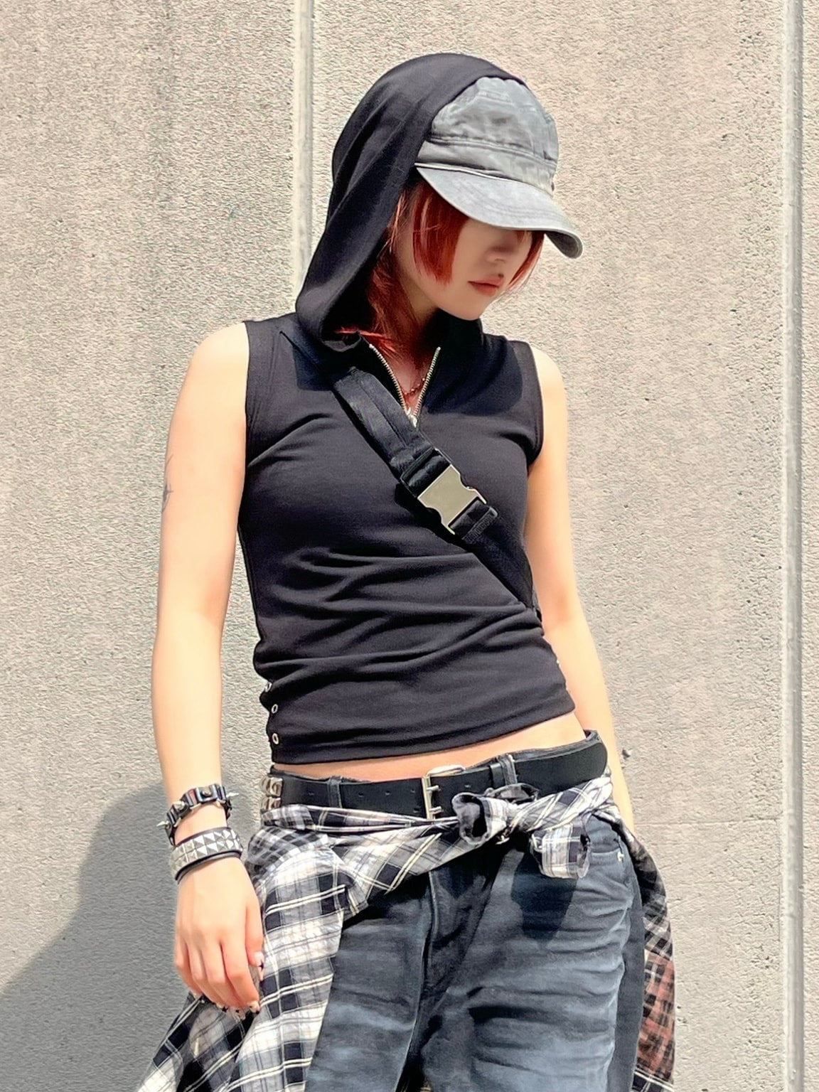 【Bizarre Maiden】sleeveless back print hoodie (2color)