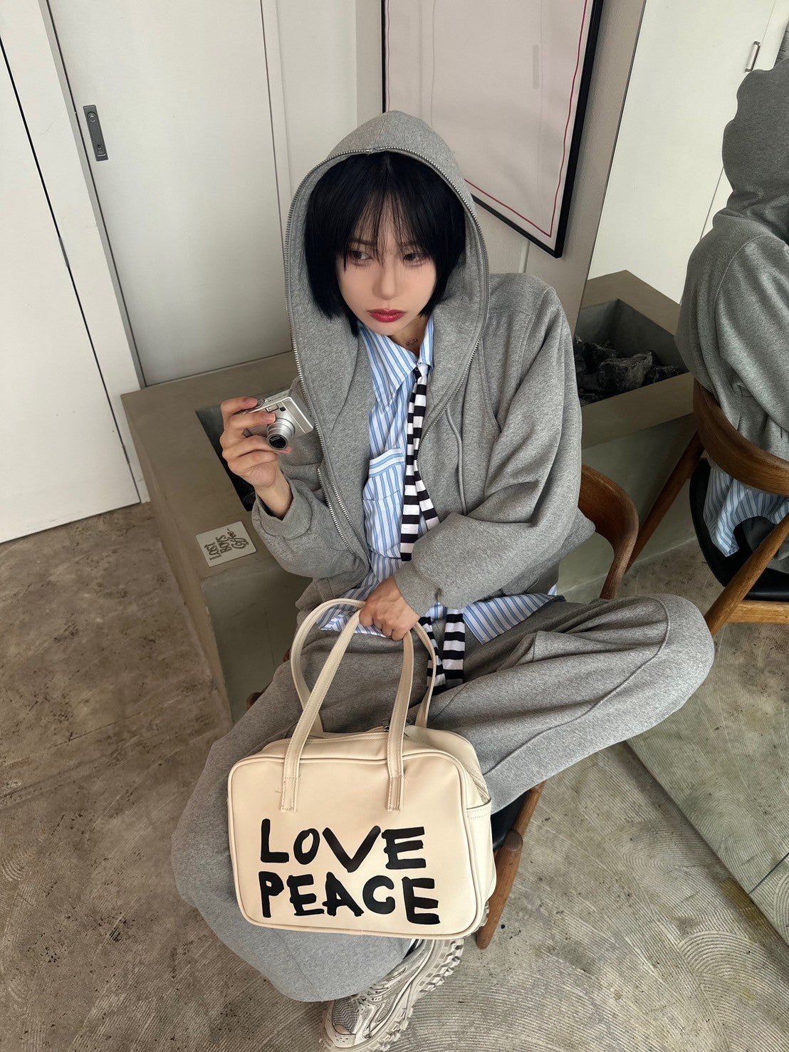 国際配送【LUV CODE】layered zip up hoodie
