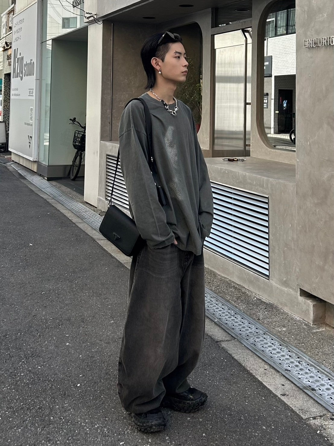 【Chikashitsu +】oversized shadow print damage long sleeve (2color) / 【チカシツプラス】オーバーサイズシャドウプリントダメージ長袖Tシャツ