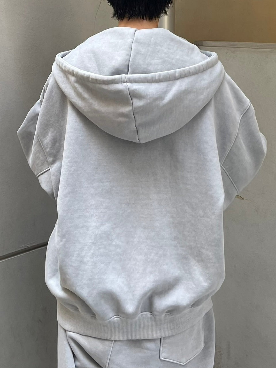 受注制【Chikashitsu +】unisex semi cropped pigment wash hoodie (4color)