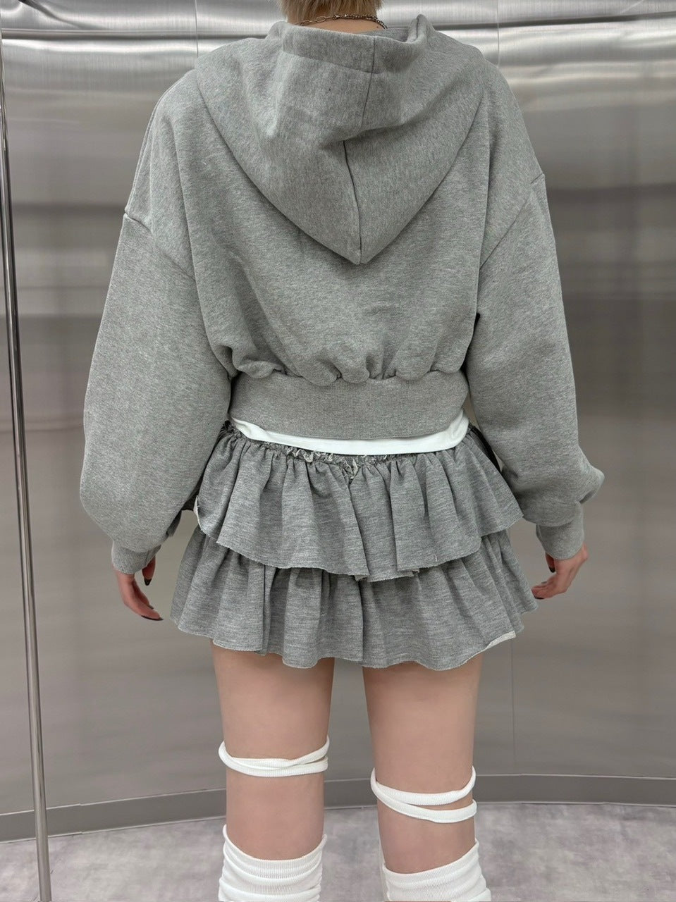 受注制【nmtc +】crop zip up hoodie (3color)