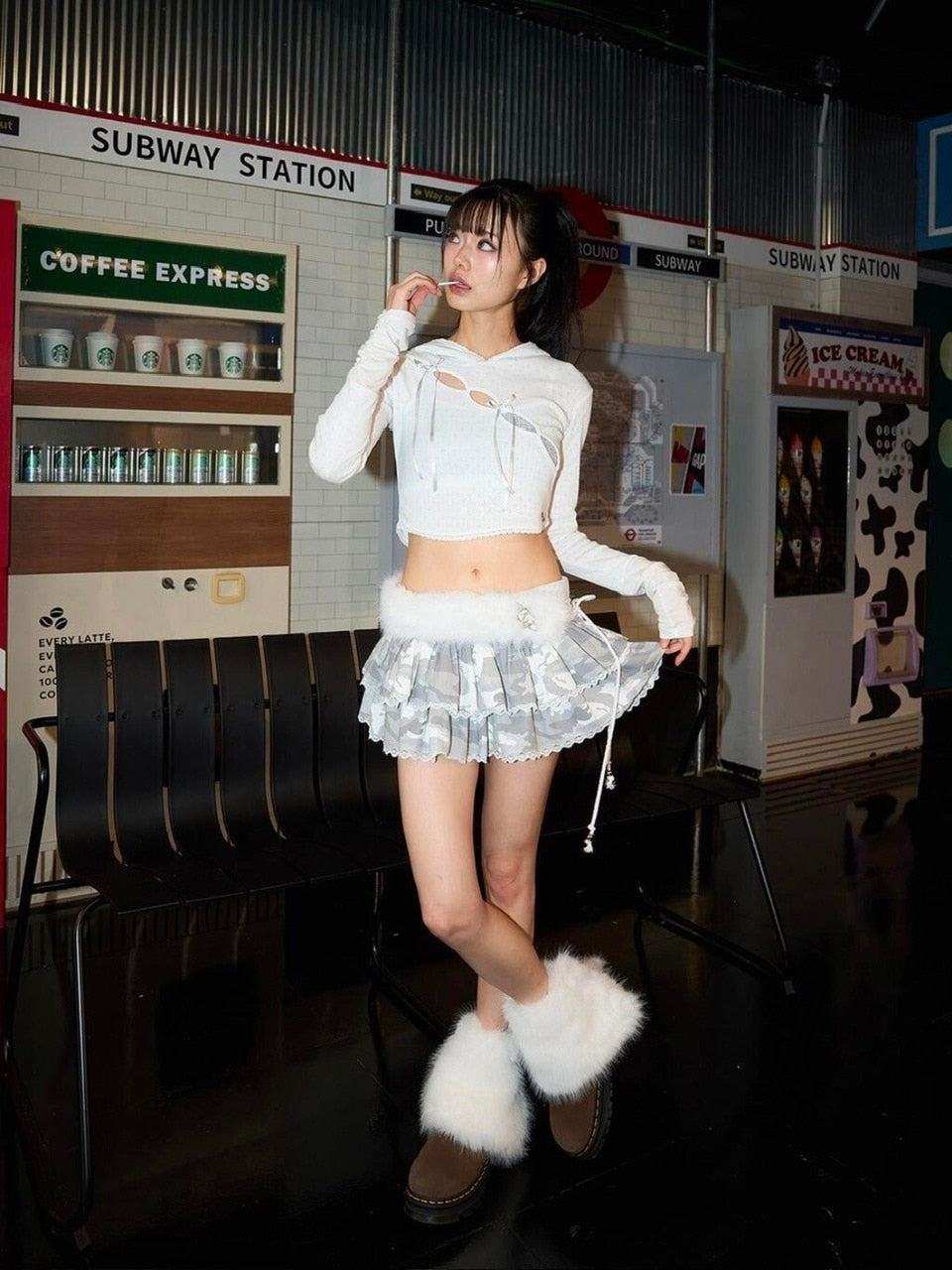 【CHERRYQUIRI】wave lace ribbon hoody / 【チェリーキュリー】ウェイブレースリボン長袖パーカー