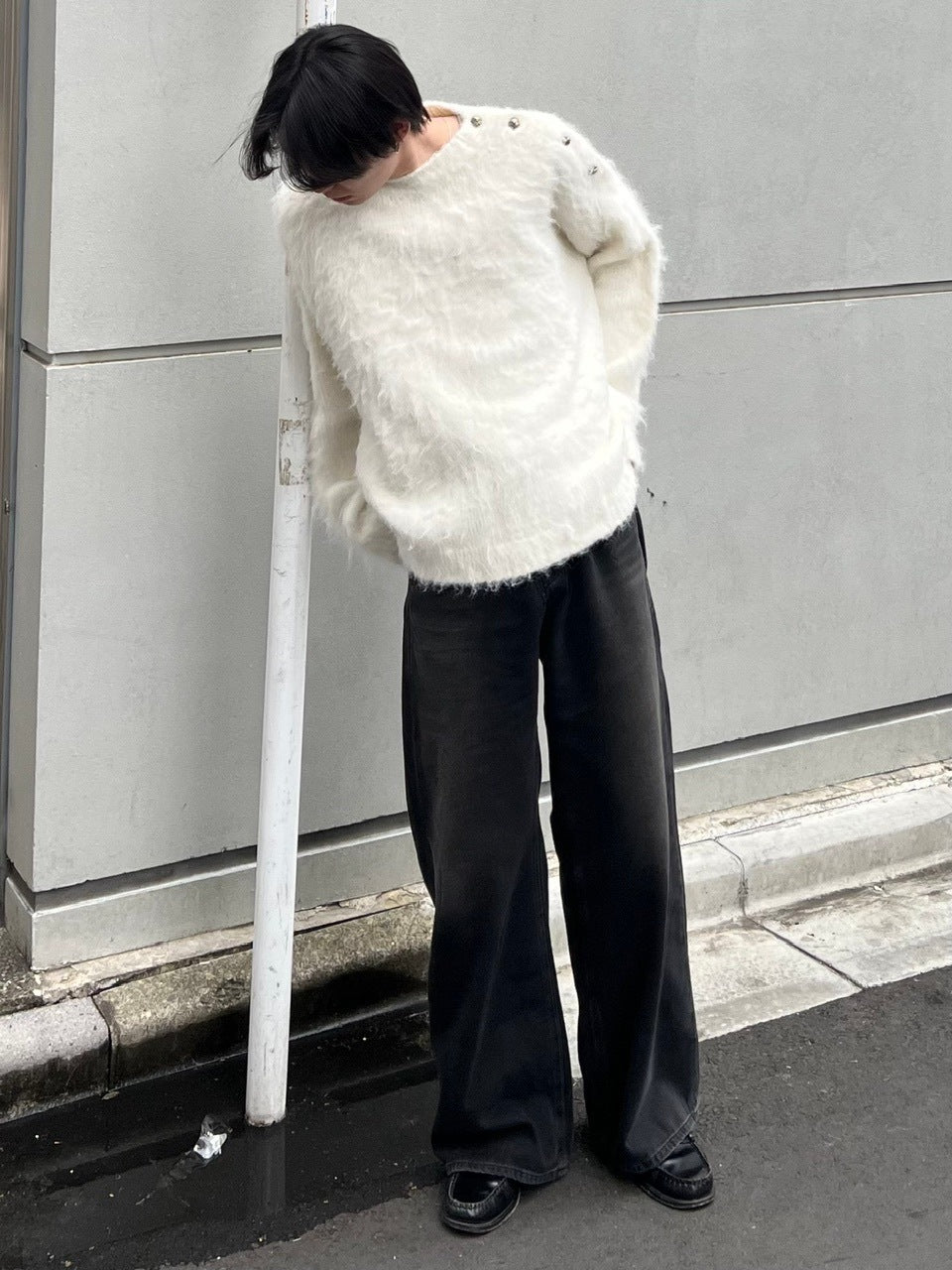 【Chikashitsu +】half off shoulder button knit (3color)