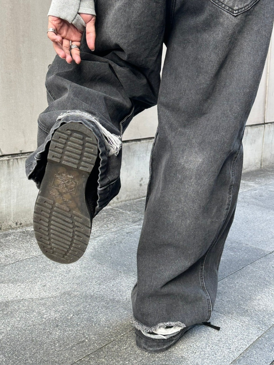 受注制【Chikashitsu +】wide curve denim pants