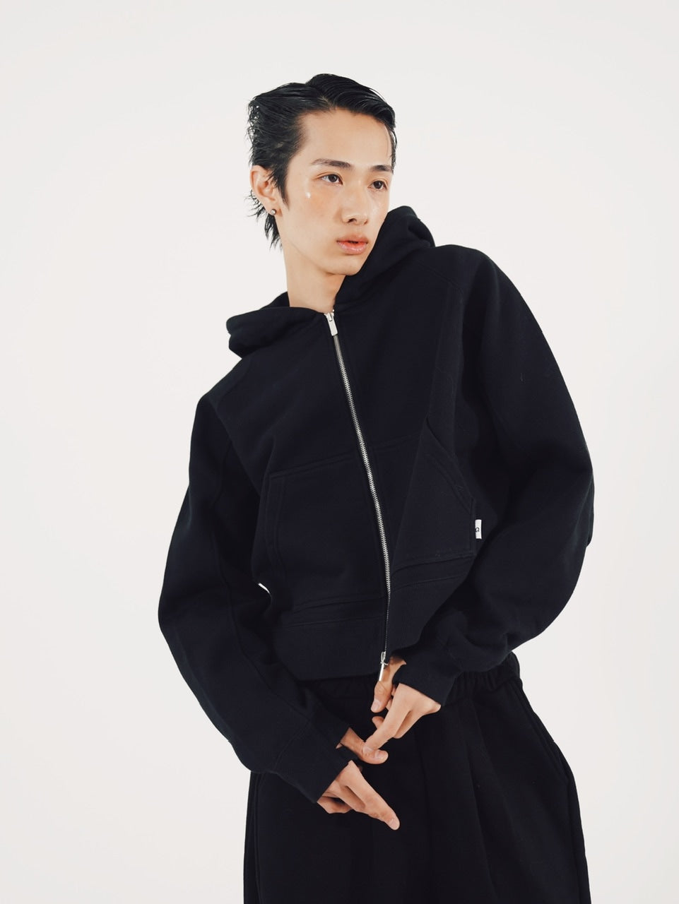 【CS】cropped double zip hoodie (black)