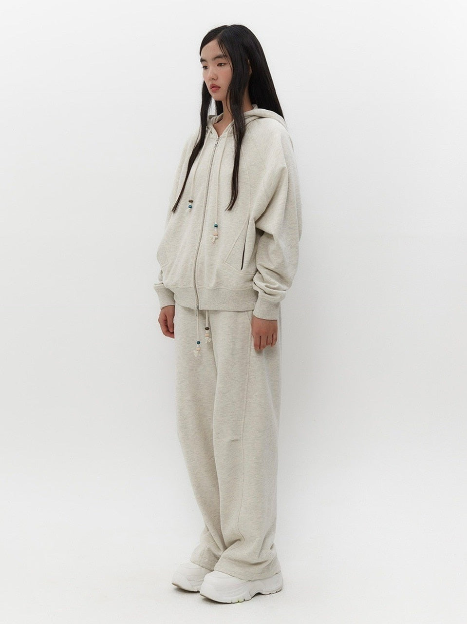 【TUOMIO】STRING CHARM HOOD ZIP-UP