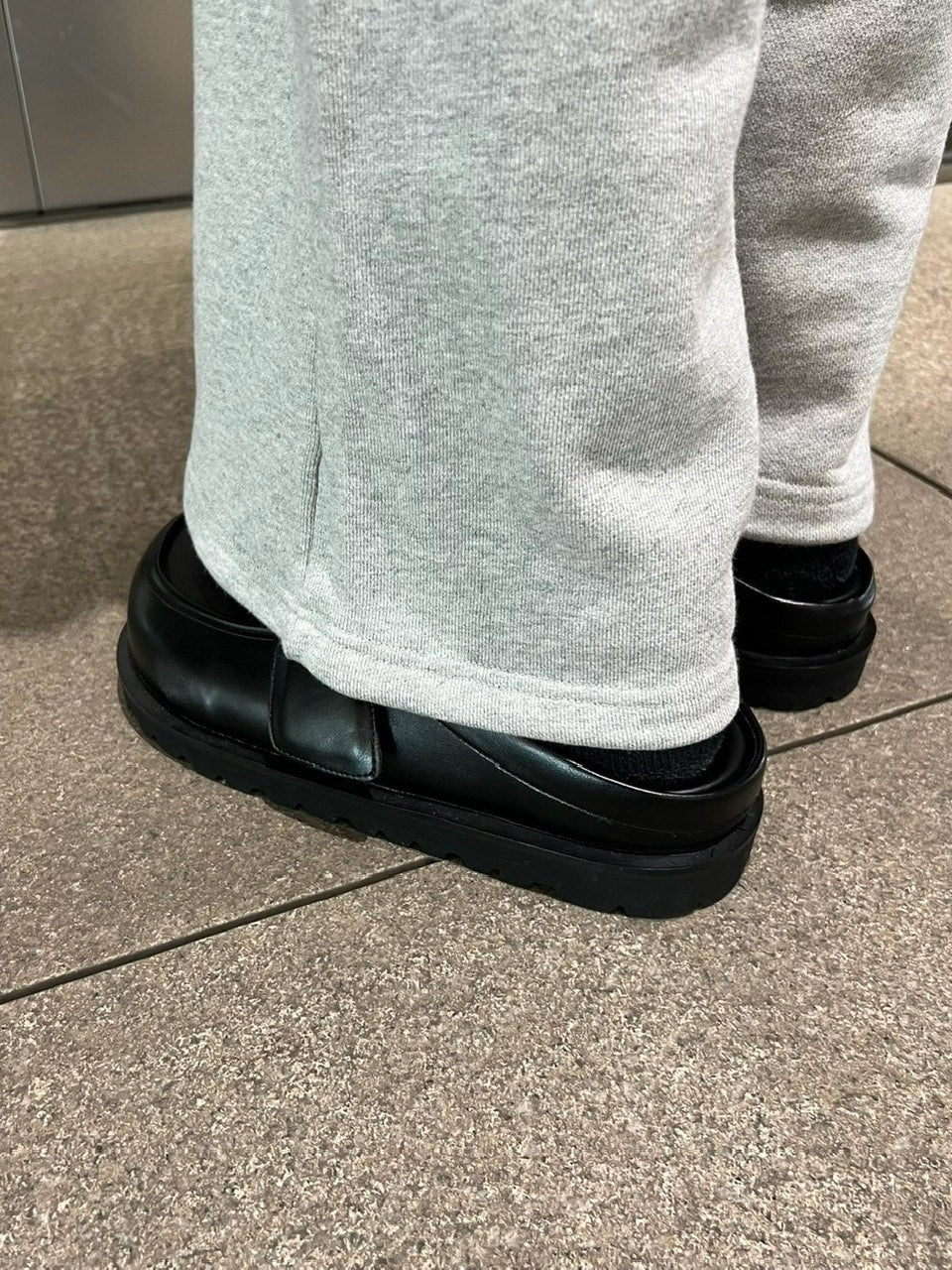 【Chikashitsu +】volume toe loafer like mule