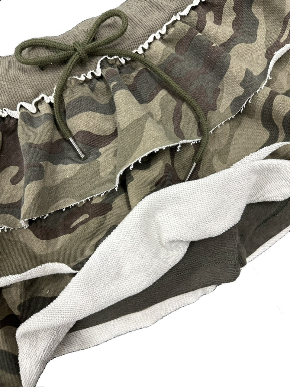 受注制【Never mind the XU】camouflage frill mini skirt