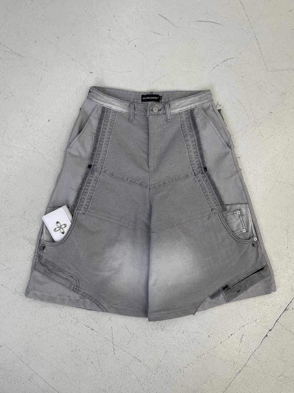 【SURGERY】remake denim bermuda pants / 【サージェリー】リメイバミューダデニムハーフパンツ