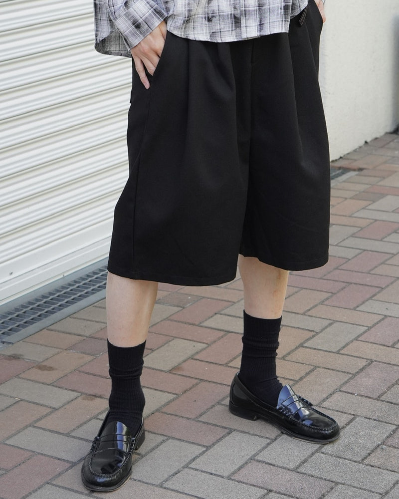 東京店WEB限定【Chikashitsu +】2tuck Bermuda pants (2color)