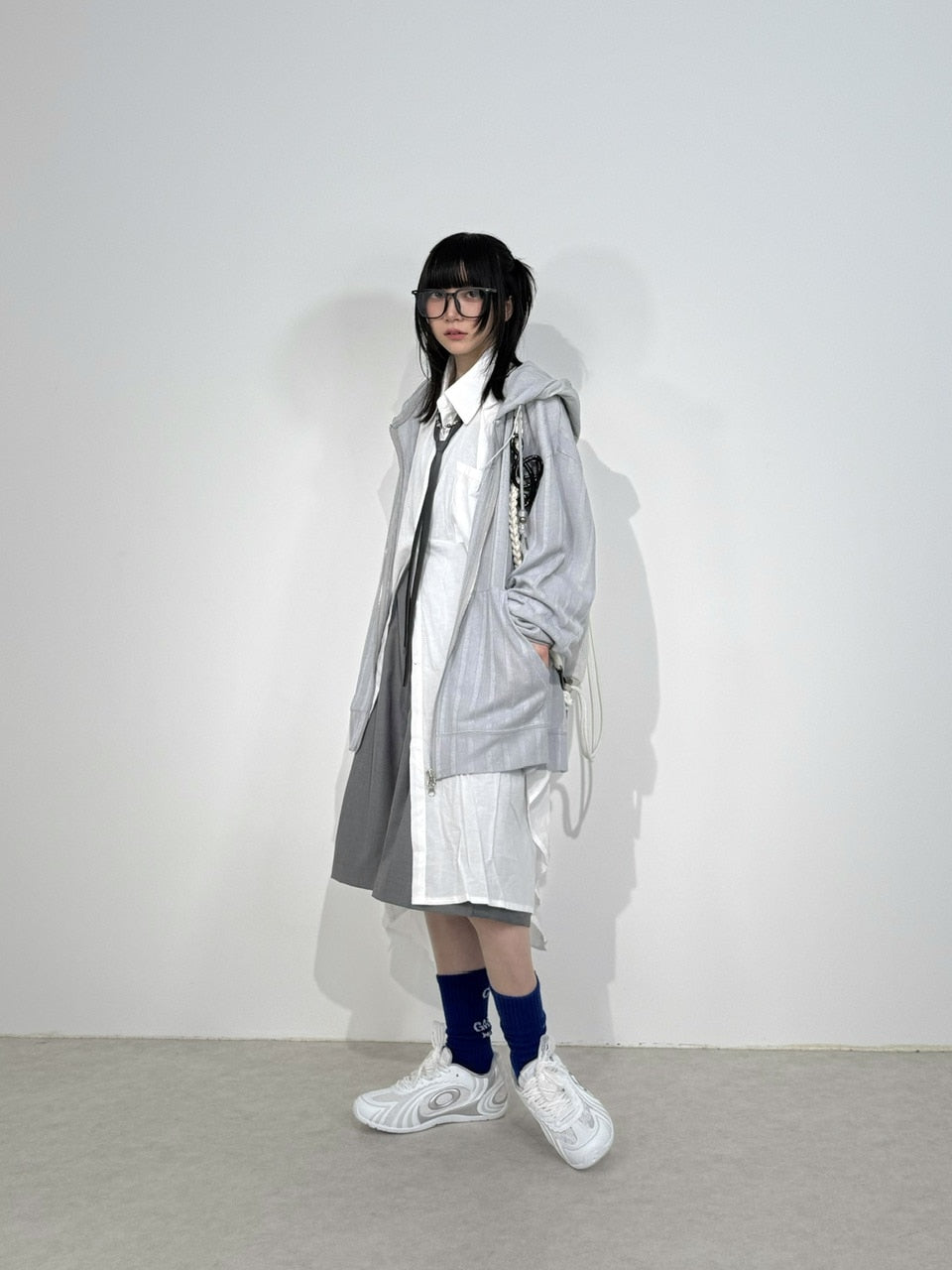 国際配送【Nerd out XU】asymmetry long shirt