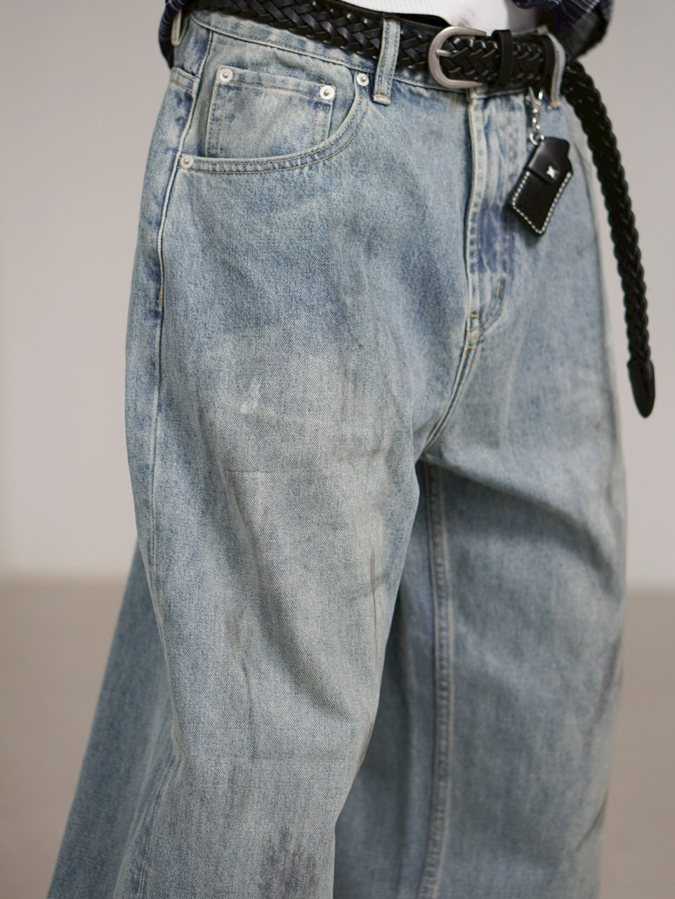 【Chikashitsu +】dirty wash semi wide denim (2color) / 【チカシツプラス】ダーティーウォッシングセミワイドデニムパンツ