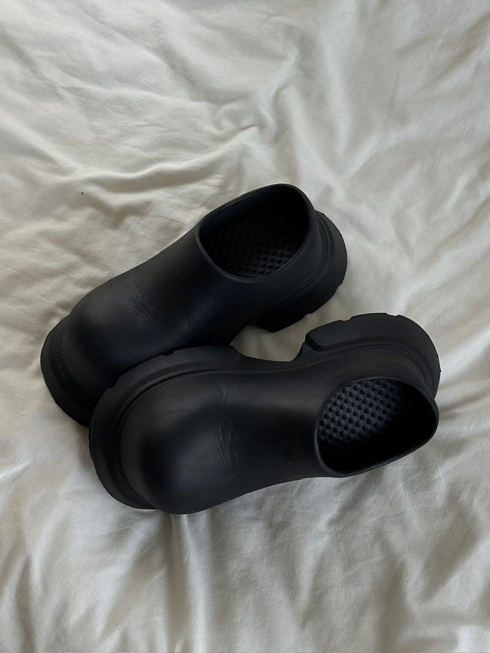 国際配送【LUV CODE】volume sole shoes (2color)