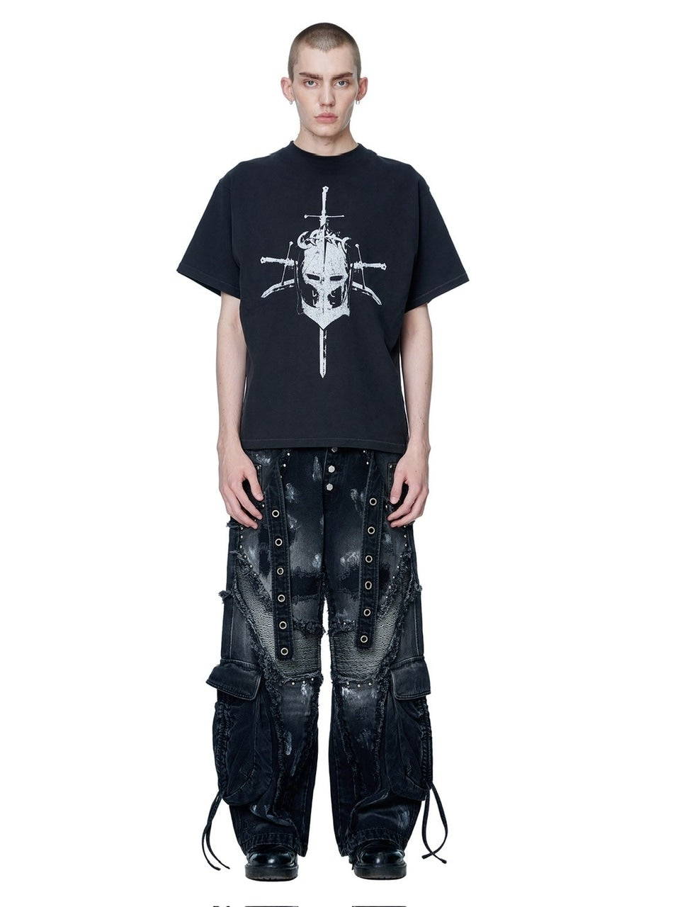 【The Boy Has No Patience】LUMINOUS DAWN KNIGHT & SWORD TEE / 【ザボーイハズノーペーシェンス】ナイト＆ソードグラフィックデザイン半袖Tシャツ