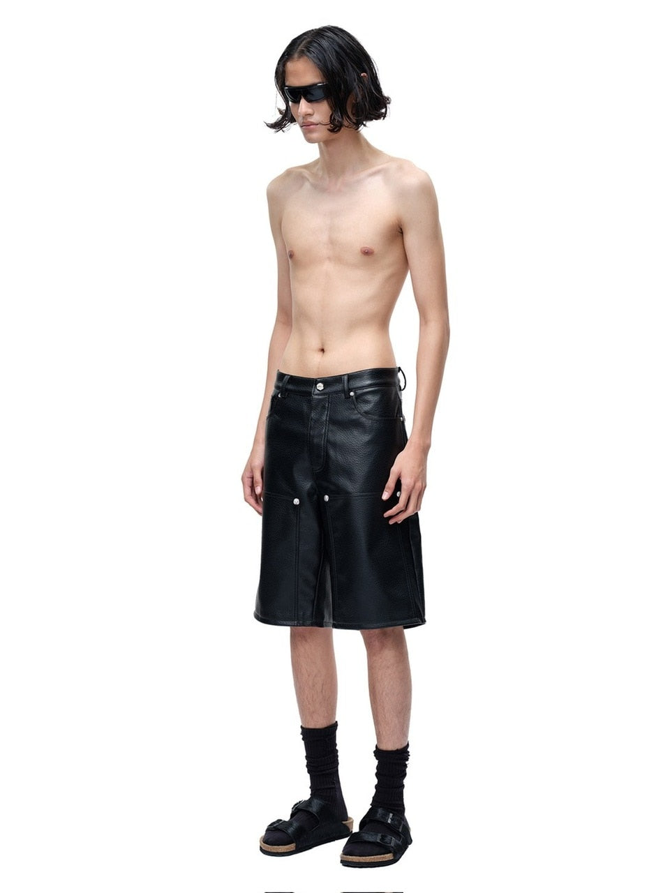 【The Boy Has No Patience】LUMINOUS DAWN LEATHER SHORTS / 【ザボーイハズノーペーシェンス】リベットコーティングハーフパンツ