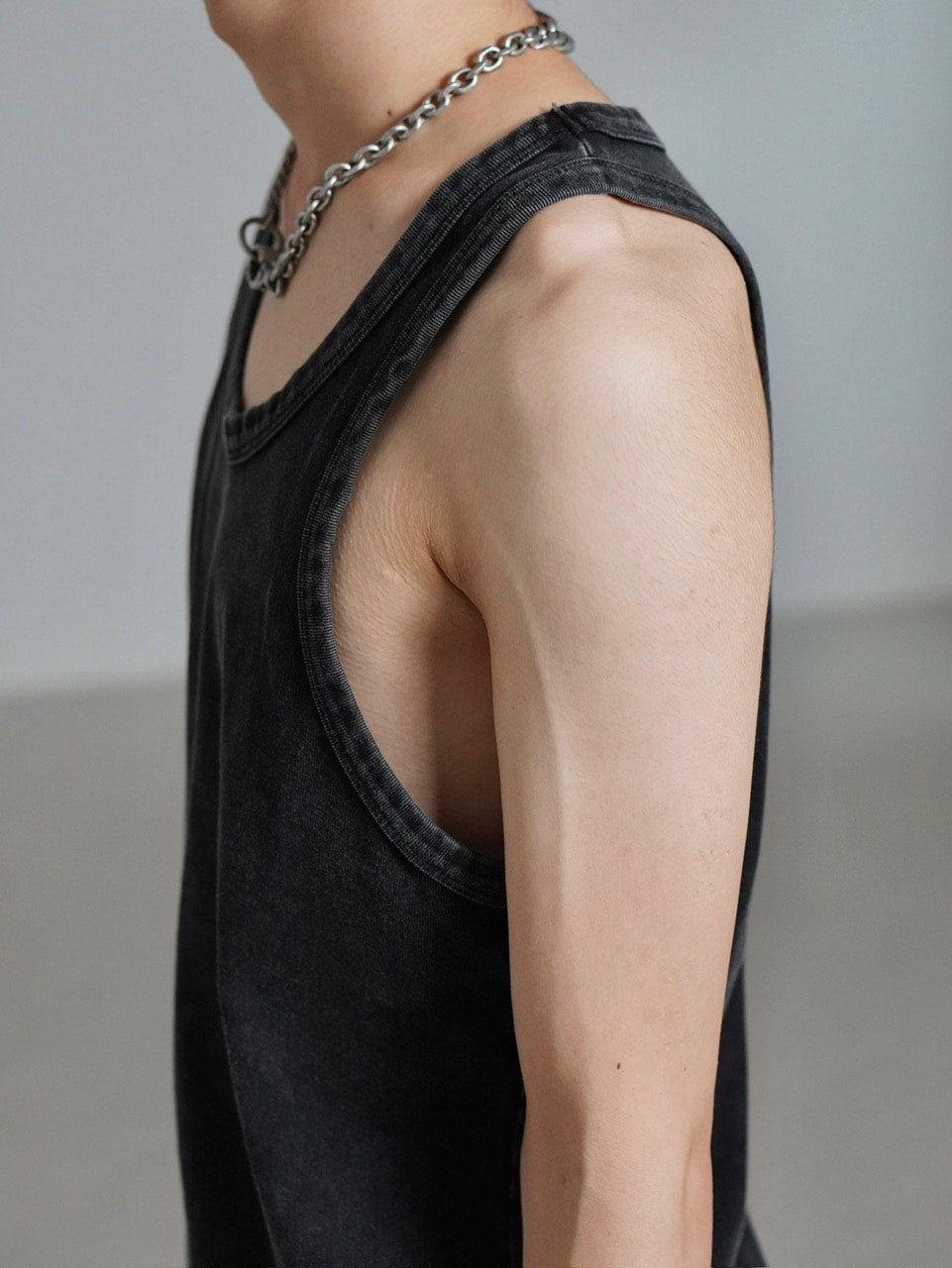 受注制【Chikashitsu +】dirty wash sleeveless / 【チカシツプラス】ダーティウォッシュタンクトップ (2color)