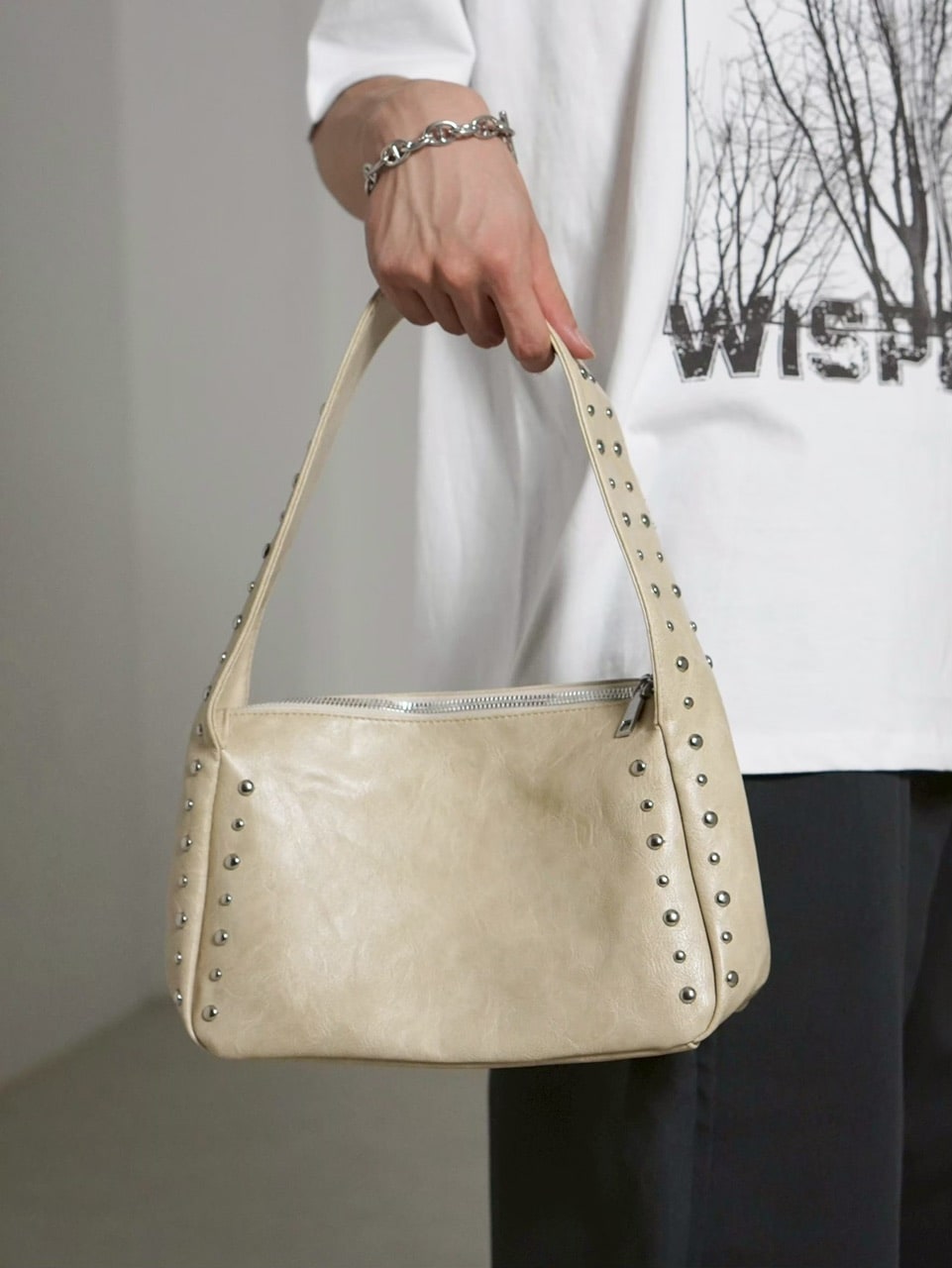 受注制【Chikashitsu +】square studs bag / 【チカシツプラス】スクエアスタッズバッグ (2color)