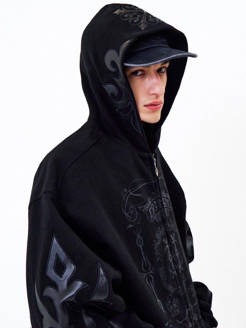 【E RIN AI E】TRIBAL PARTY HOODIE