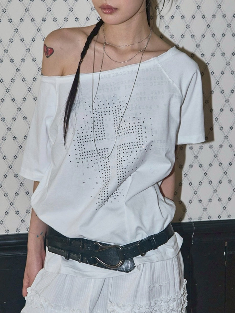 【FANCY CLUB】DIVINE CROSS ONE-SHOULDER TEE / 【ファンシークラブ】クロスワンショルダー半袖Tシャツ