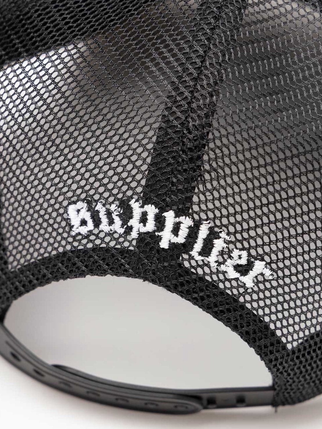 1/30 再入荷【SUPPLIER】Cross Leather Patch Mesh Cap / 【サプライヤー】クロスパッチメッシュキャップ