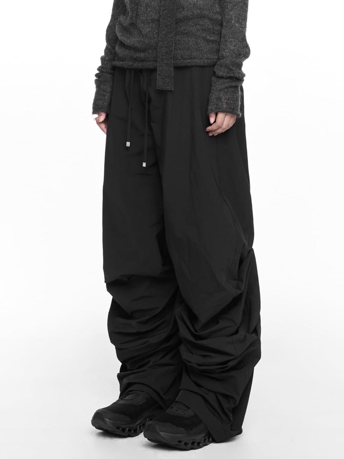 【NACHE】PINTUCK NYLON PANTS (UNISEX)