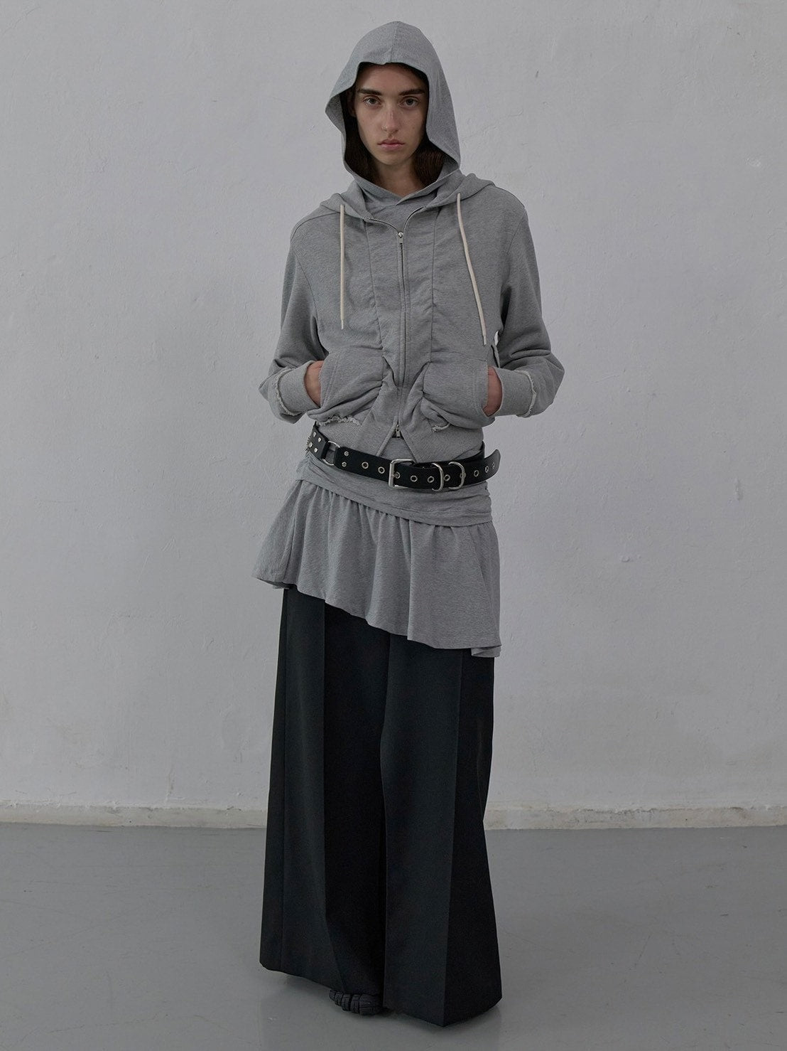 【LCDC】SHIRRING DETAIL ZIP-UP HOODIE / 【エルシーディーシー・ティーエム】シャーリングディティールジップアップパーカー