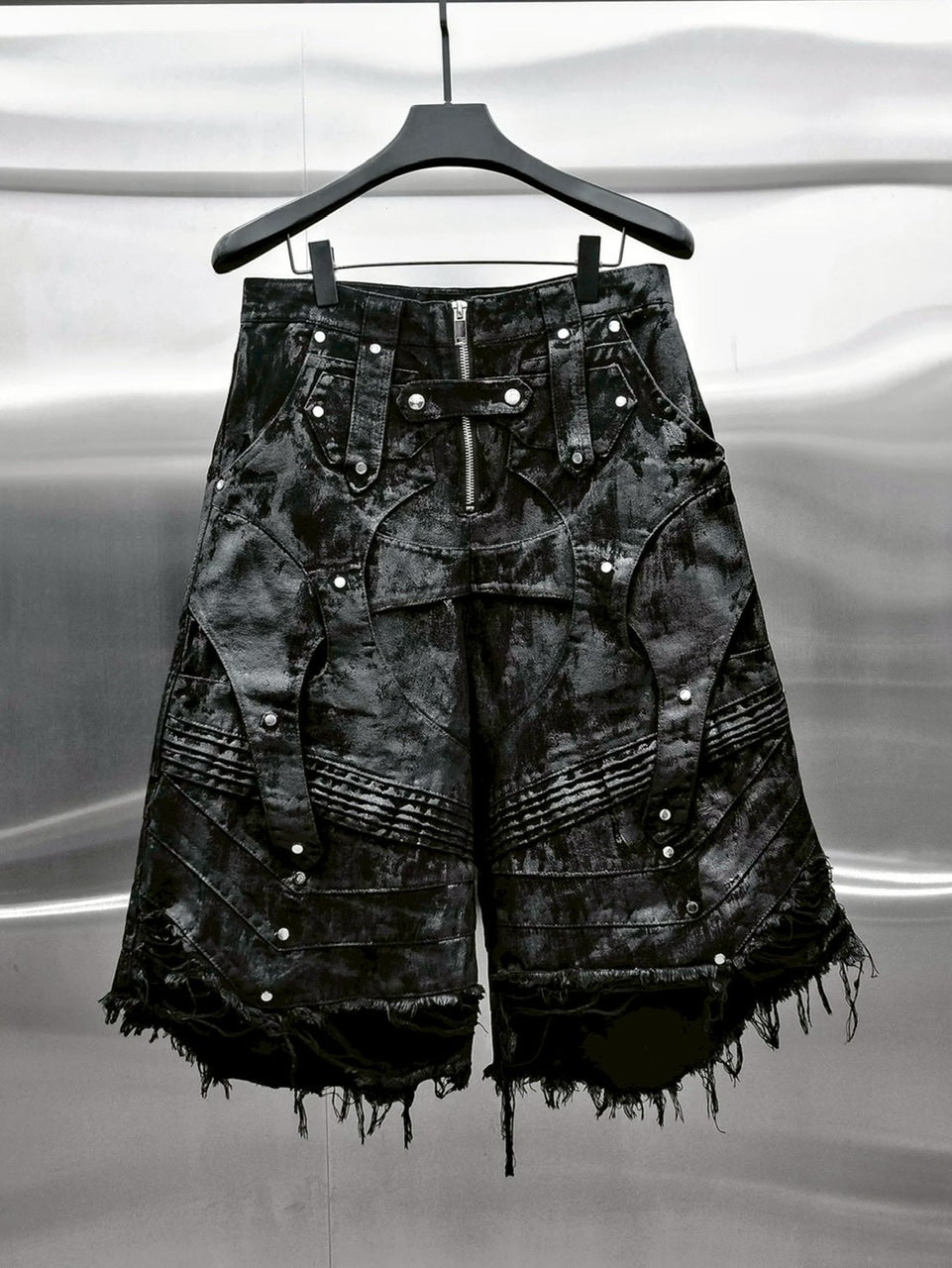 1/2 20:00再販【RICH】Knight Wide Waxed Short Pants/ 【リッチ】デザインデニムダメージハーフパンツ