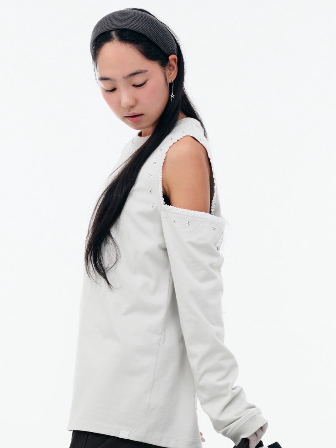 【TUOMIO】CUT-OUT LACE LONG SLEEVES / 【トゥオミオ】カットアウトレースロングスリーブ