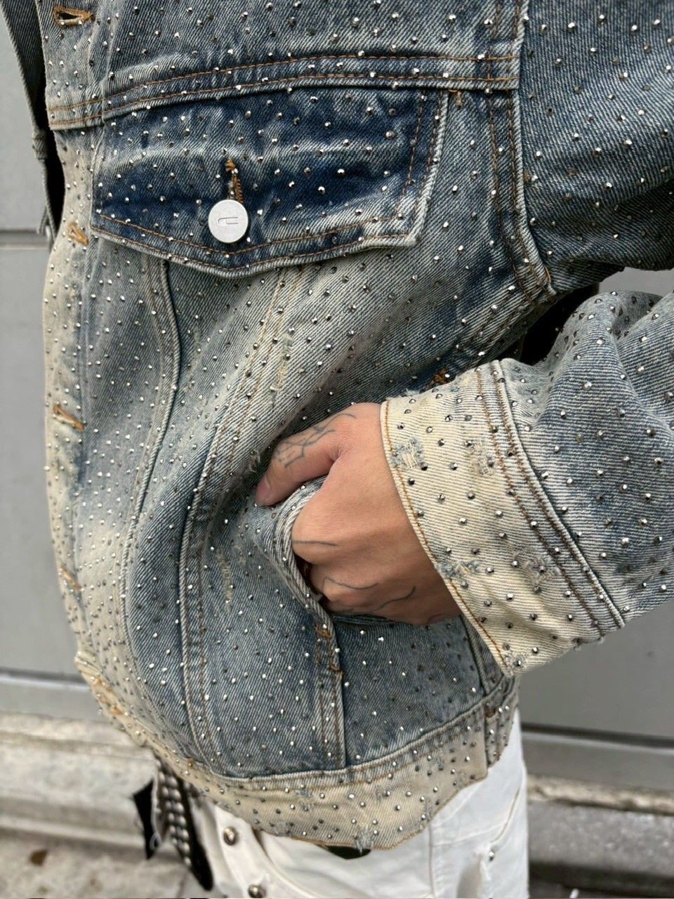 【Never mind the XU】rhinestone denim jacket / 【ネバーマインドザエックスユー】ラインストーンデニムジャケット (2color)