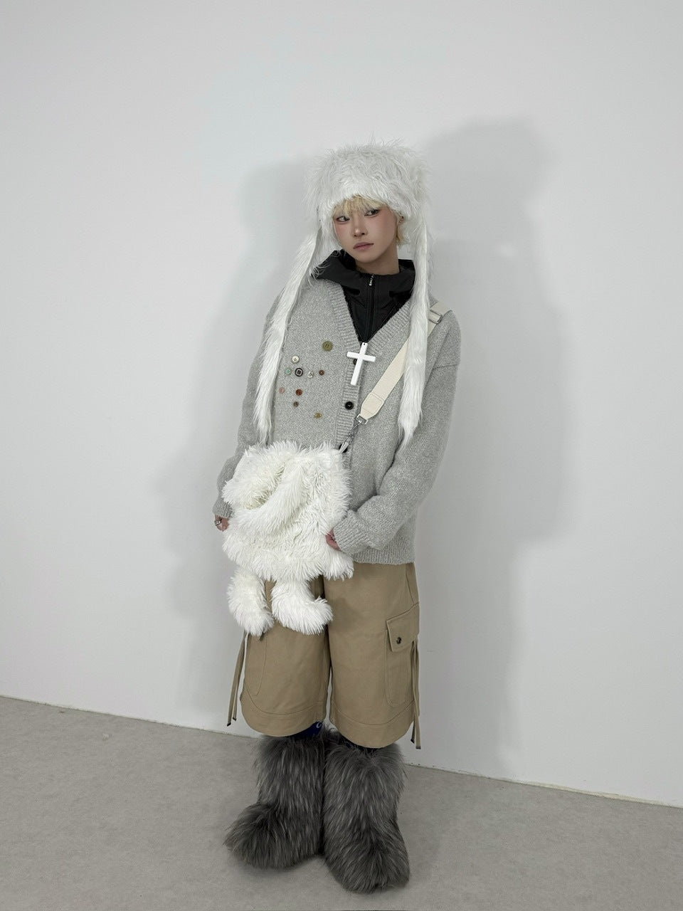 国際配送【Nerd out XU】arm and legs fur bag / 【ナードアウトエックスユー】アームアンドレッグファーバッグ