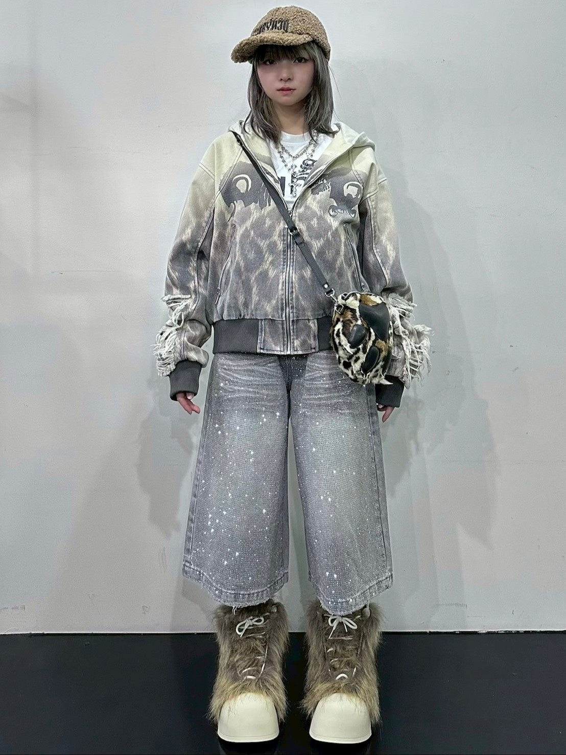 【Never mind the XU】rhinestone half pants/ 【ネバーマインドザエックスユー】ラインストーンハーフパンツ