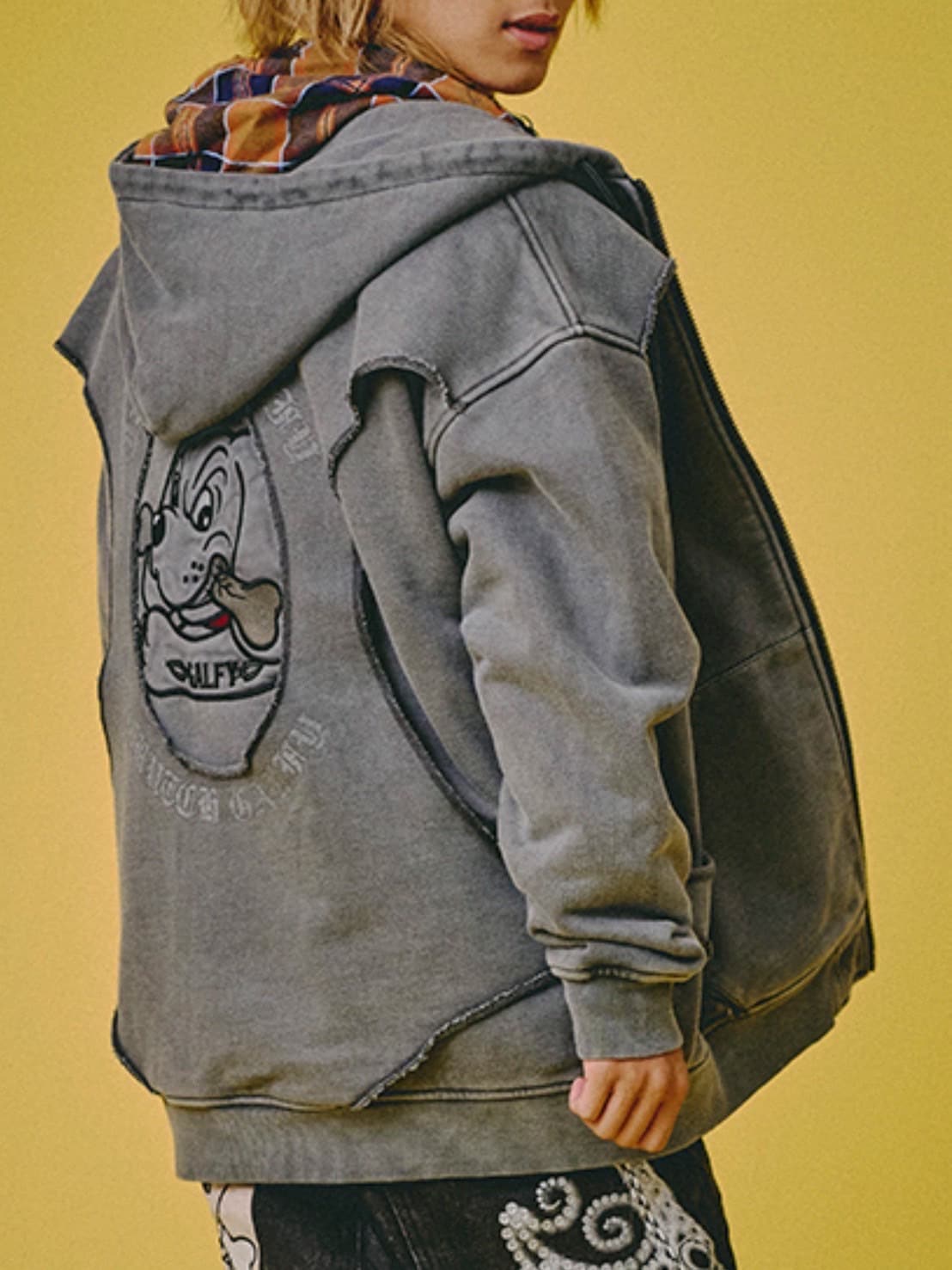 【GALFY】穴の向こうにわんちゃんパーカー