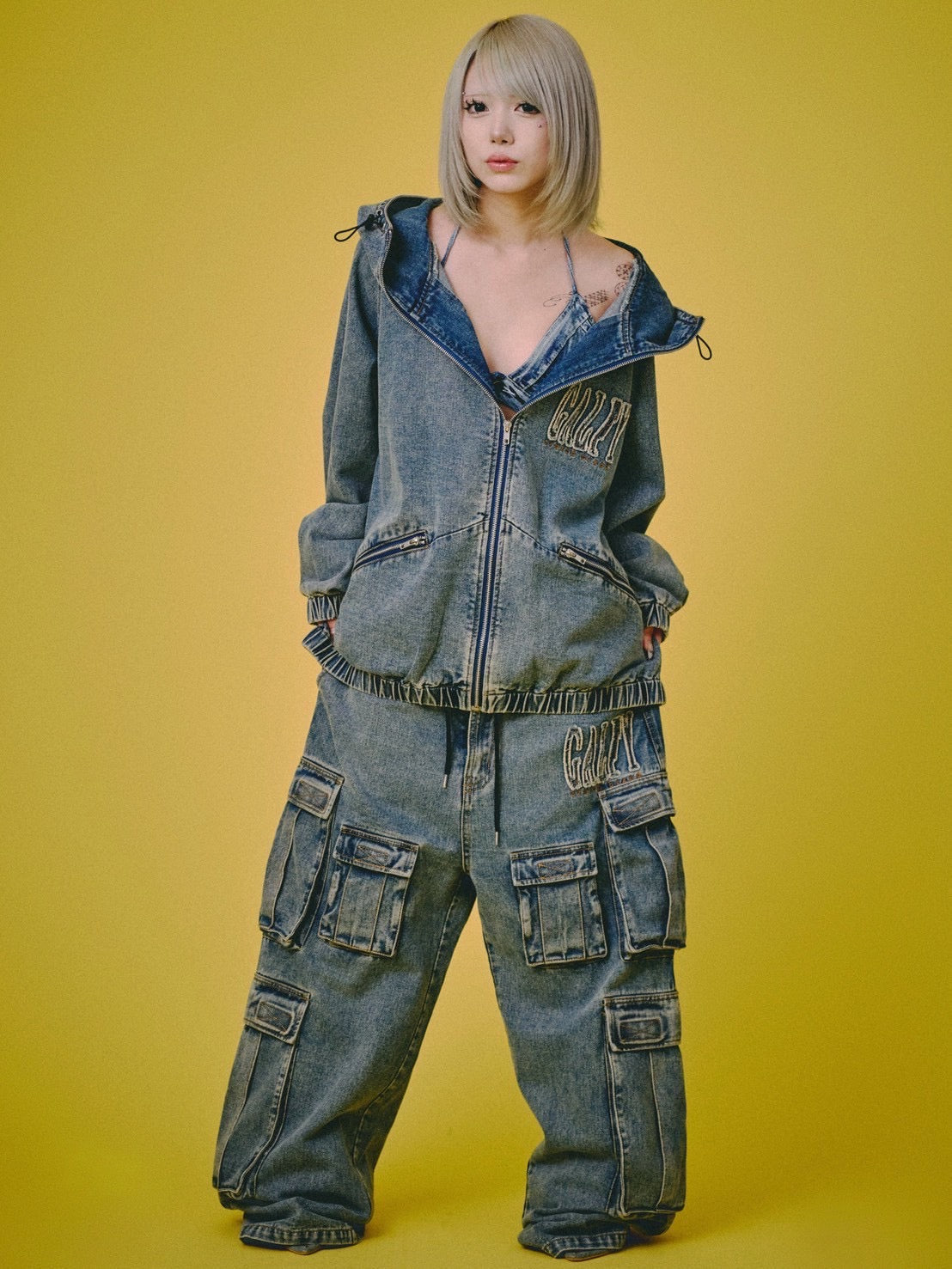 【GALFY】ぐるグニャデニムパーカー