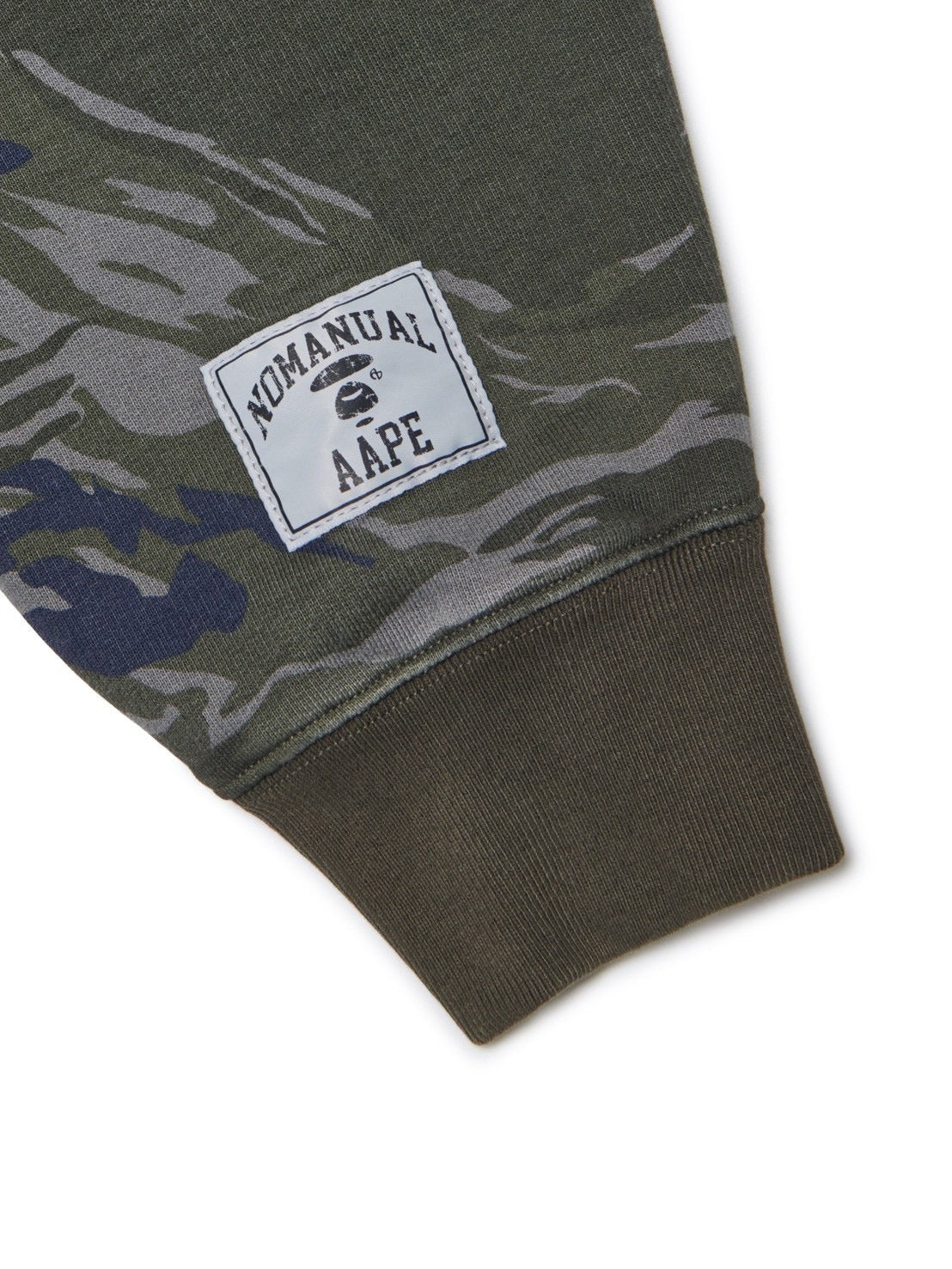 AAPE X NOMANUAL】AAPE X NOMANUAL HOODIE ZIP-UP 2 – PRESSING WEB SHOP