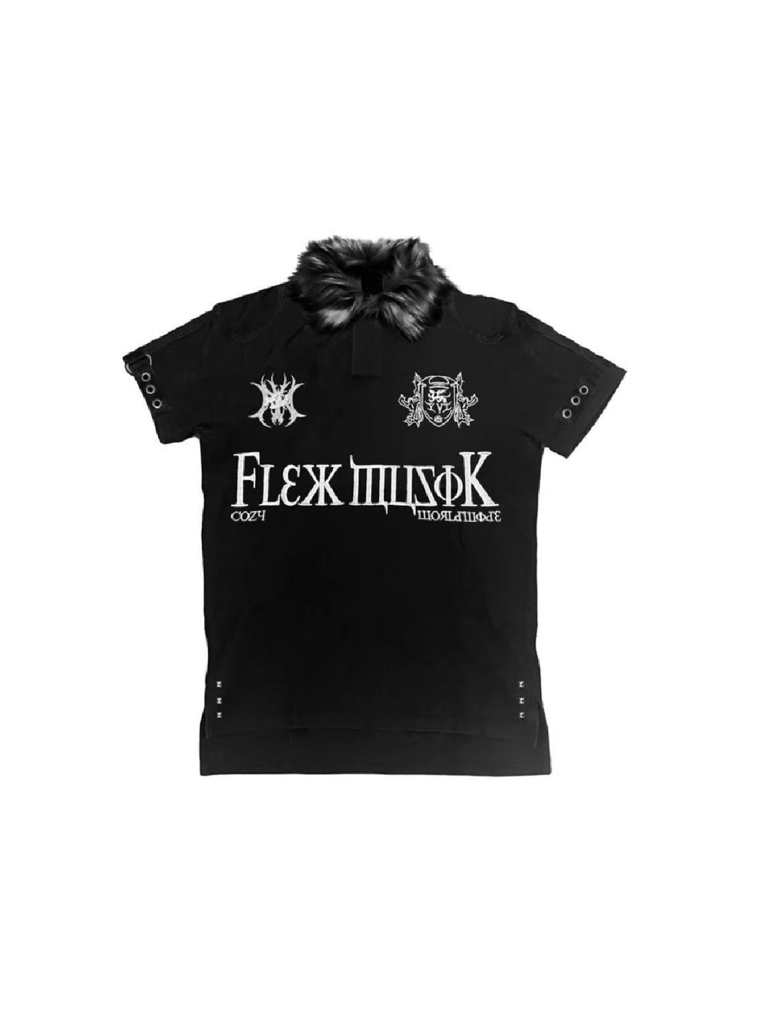 【Cozy world Wide】"BBY TECHBOI" FUR POLO / 【コージーワールドワイド】ロゴグラフィックファーカラー半袖ポロシャツ