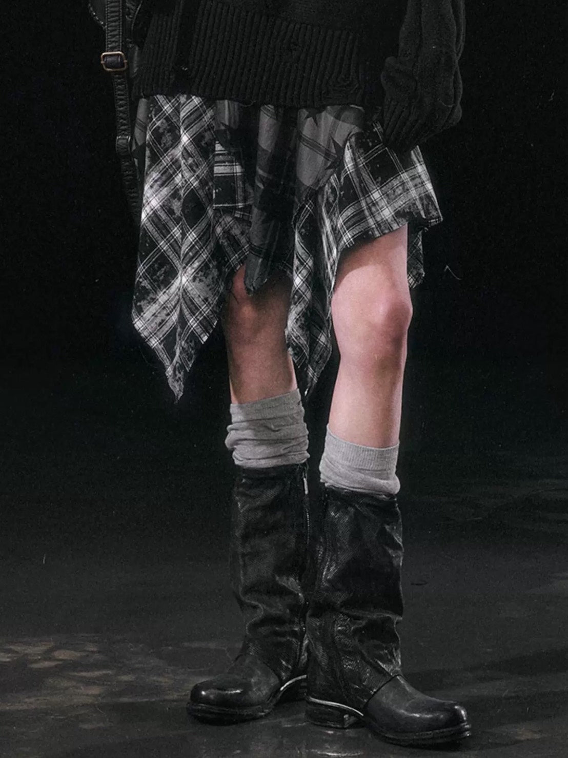 【Cest Nous】Star-Patterned Plaid Asymmetrical Skirt