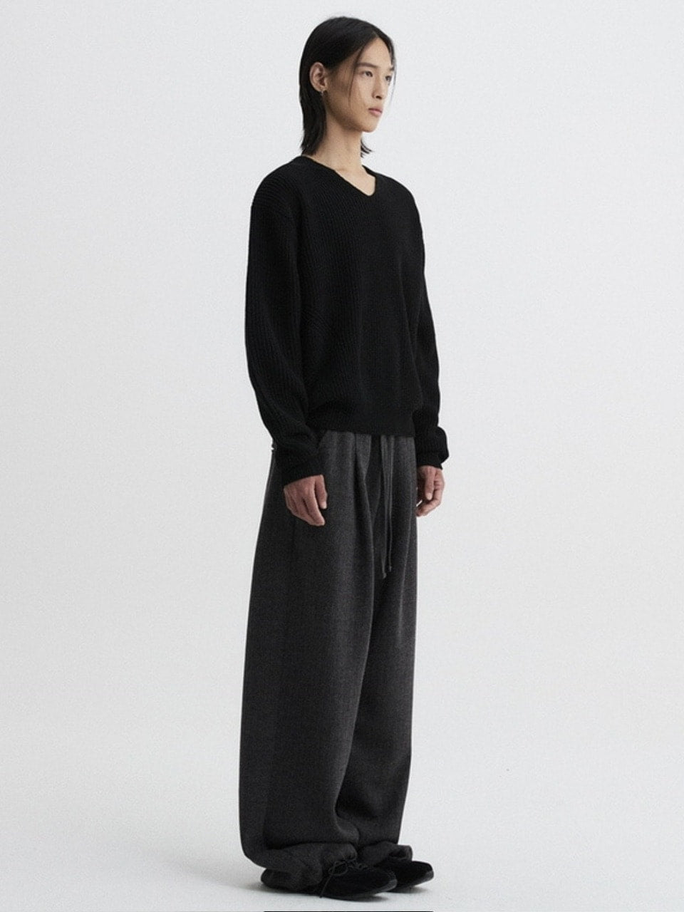 【DNSR】Legacy Wool V-Neck Knit